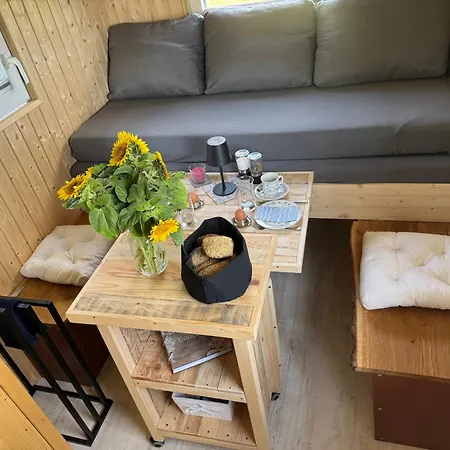 Campsite Blauer Wagen Im Gruenen